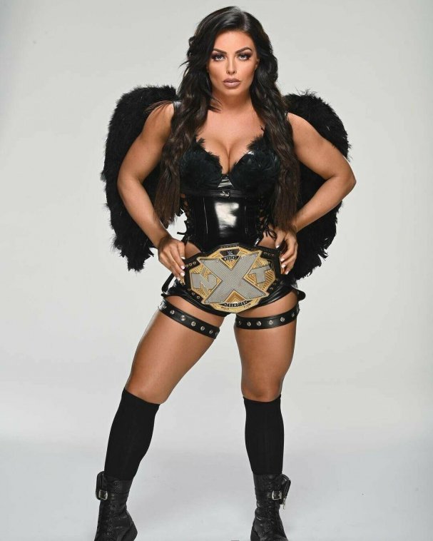 an_10_mandy-rose.jpg