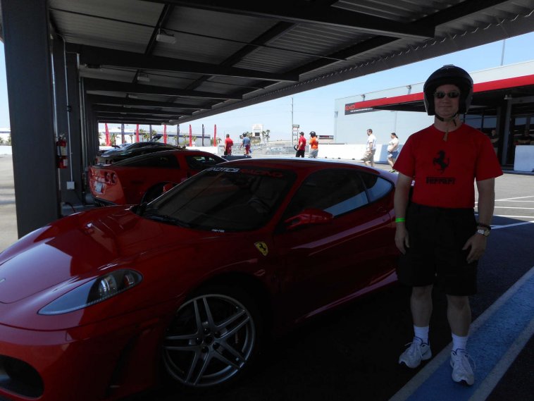 DSCN2554_me outside Ferrari F430-30Pcnt.JPG