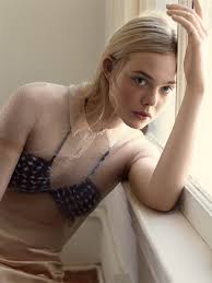 ellefanning1windw.jpg