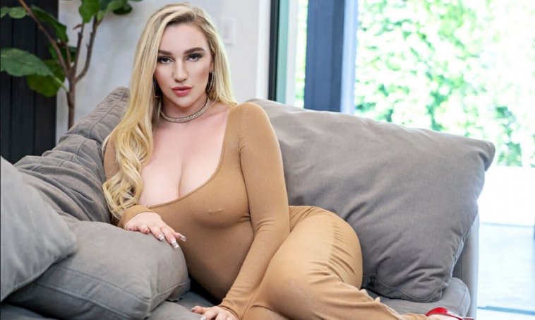 Kendra Sunderland_capture1.jpg