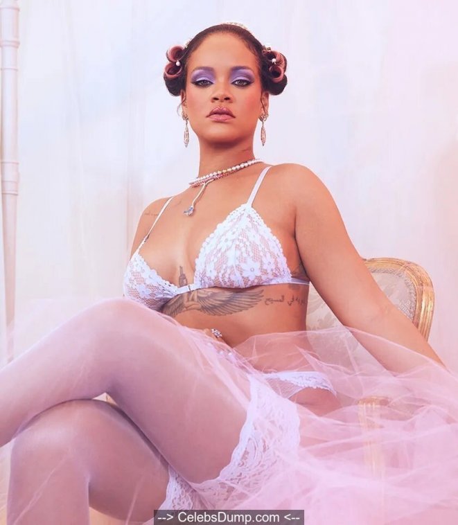 rihanna-savage-sexy-for-x-fenty-spring-campaign-2020-9.jpg